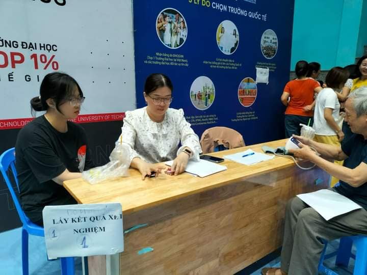 CHƯƠNG TRÌNH KHÁM SỨC KHỎE TRI ÂN THẦY CÔ – HÀNH TRÌNH 3 NĂM GẮN KẾT YÊU THƯƠNG