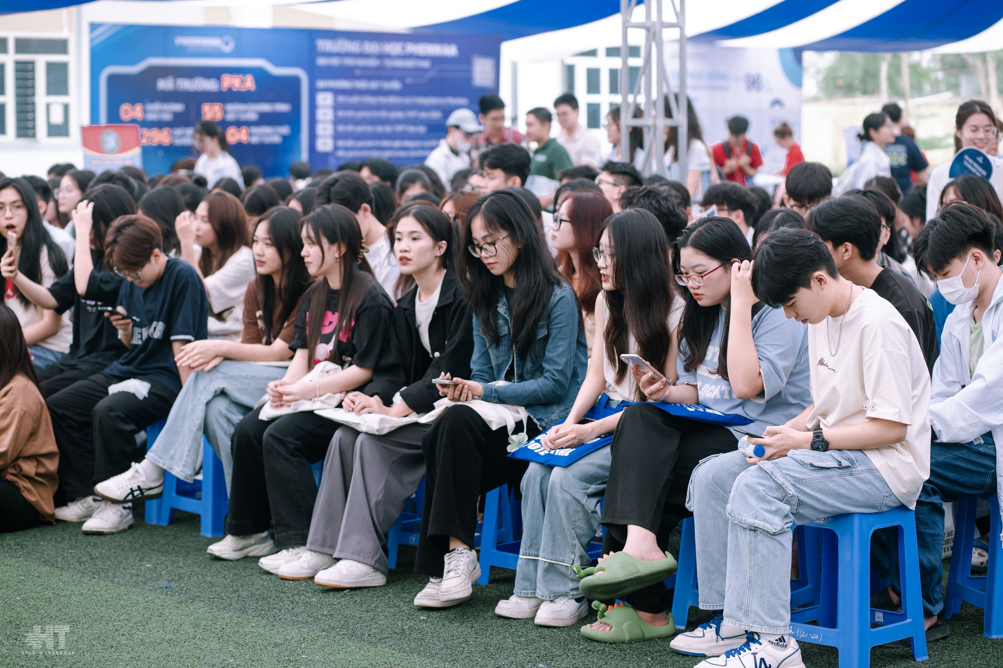 TƯ VẤN TUYỂN SINH 2024 – ƯỚC MƠ DẪN LỐI, TIẾP NỐI TƯƠNG LAI